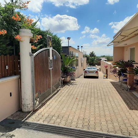 B&B Caffe Noci Bagian luar foto