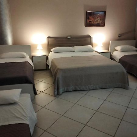 B&B Caffe Noci Bagian luar foto