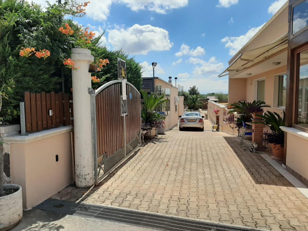 B&B Caffe Noci Bagian luar foto